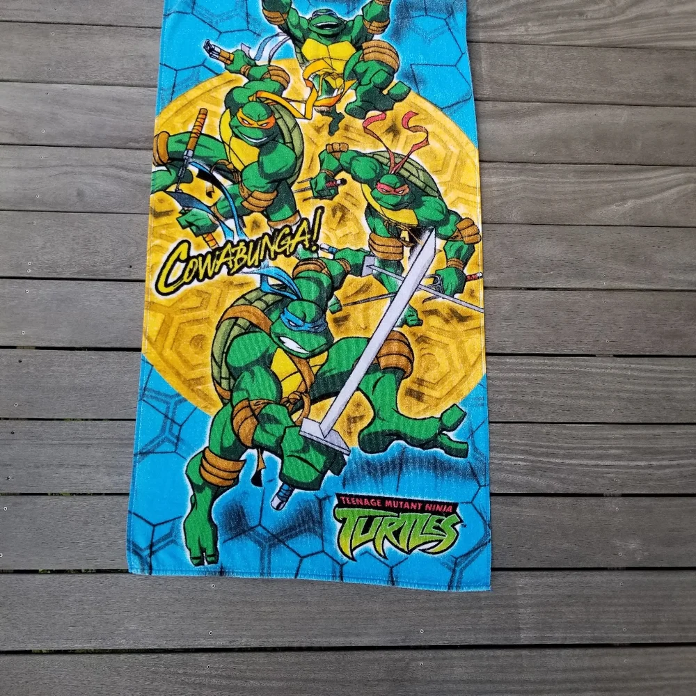 Vintage TMNT Beach Towel Teenage Mutant Ninja Turtles Cowabunga  54”x28” 2003